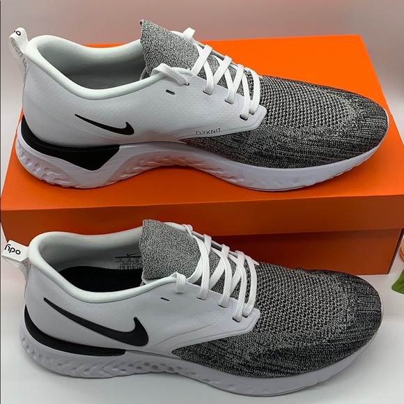 NIKE ODYSSEY REACT 2 FLYKNIT white/black men’s - Picture 2 of 16